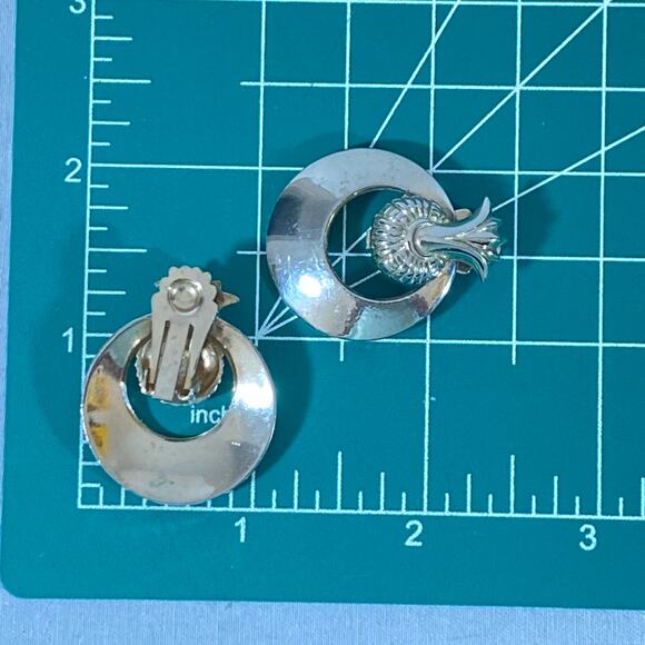 Pineapple Door Knocker Earrings Dangle Drop Silver Tone Metal Clip On - Picture 9 of 9